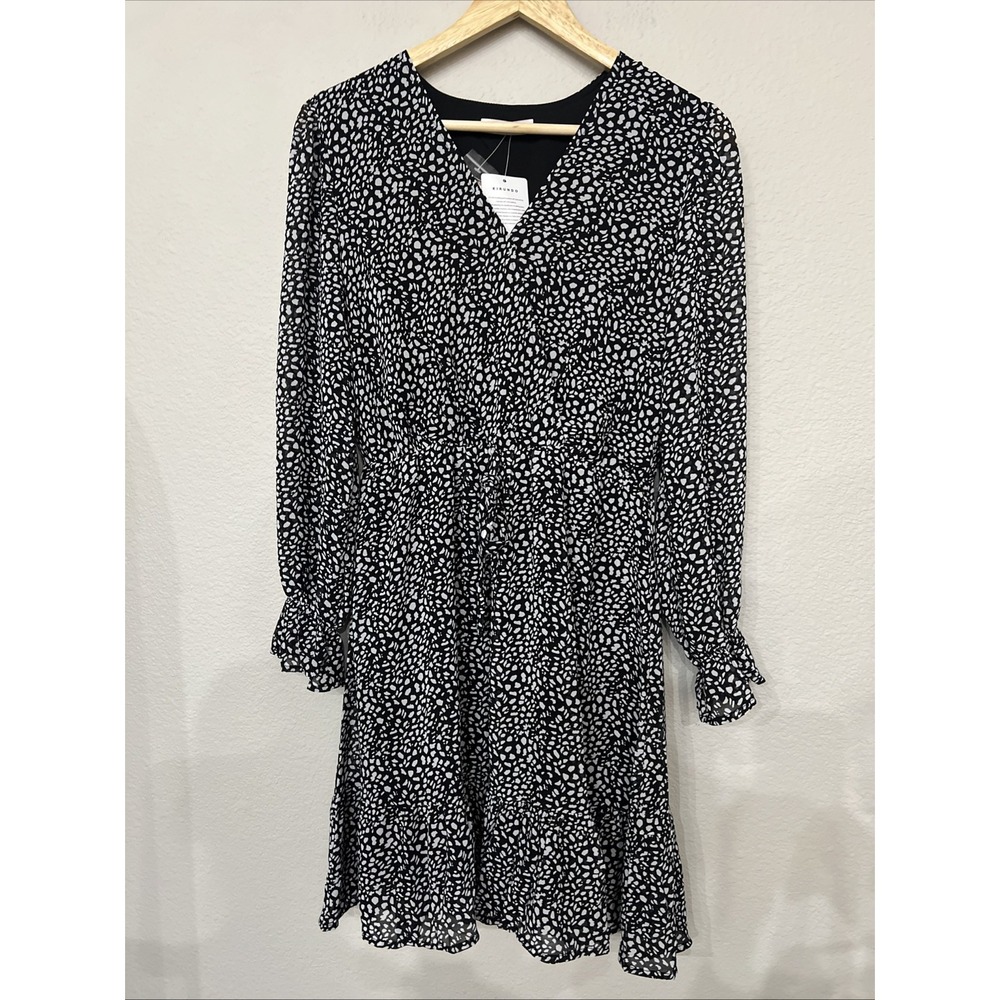 Kirundo NWT BLACK/WHITE Long Sleeve V-Neck Dress Ties At The Waist Lined SMALL